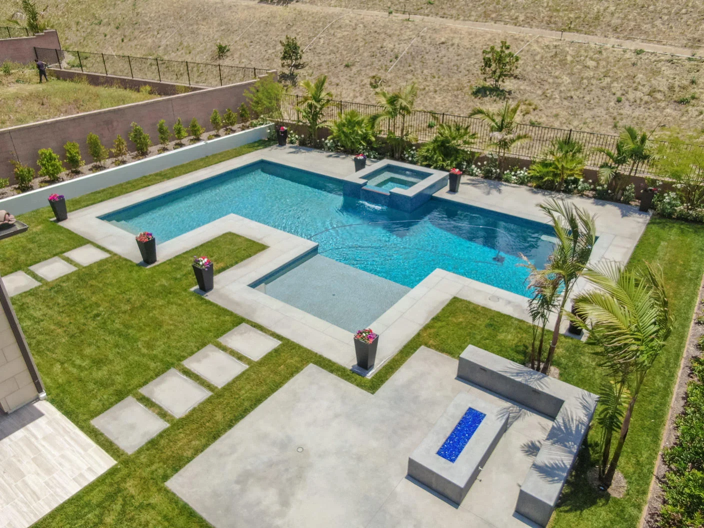 Plunge pool installed by Teserra Outdoors