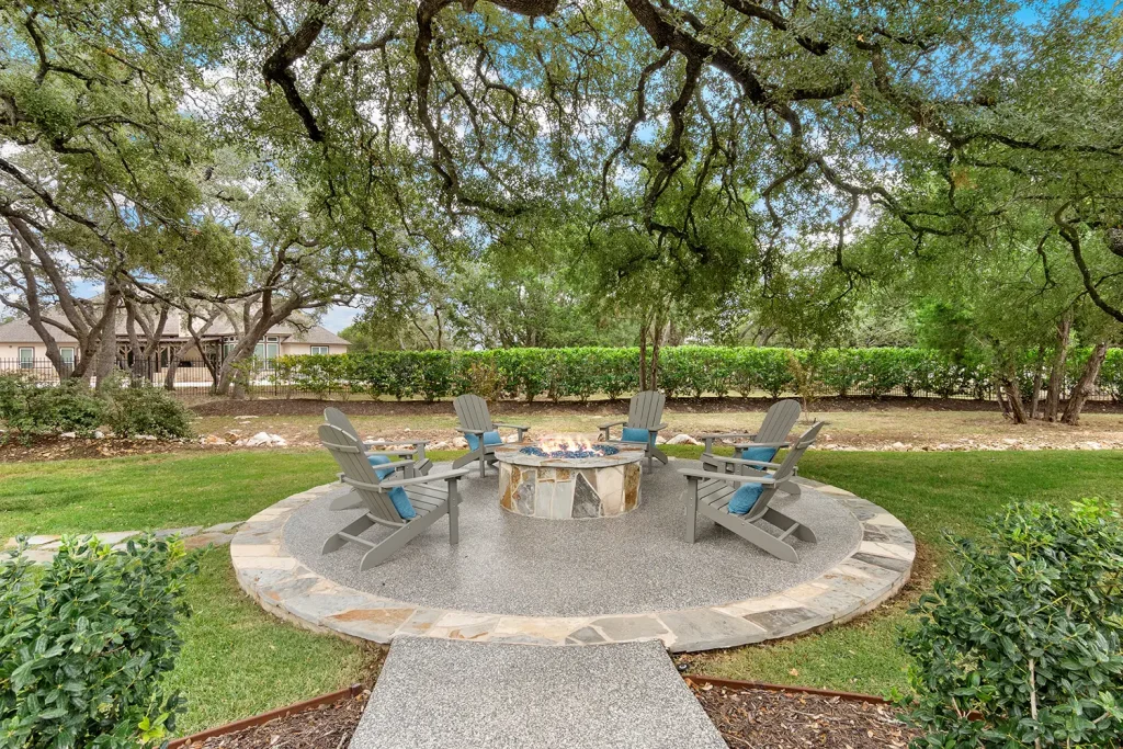 Outdoor Fire Pit installation from Teserra Outdoors