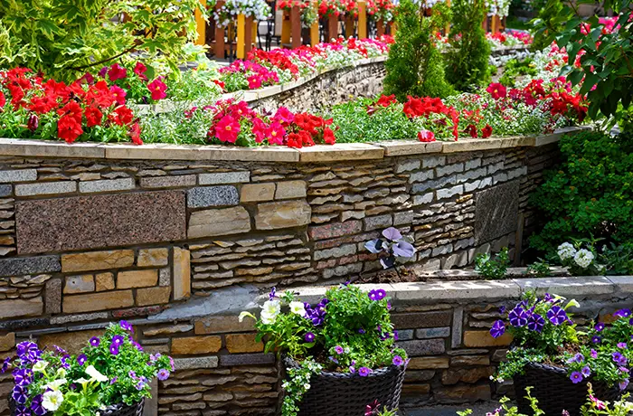 Outdoor retaining wall installation from Teserra Outdoors